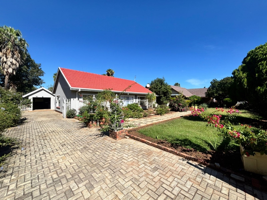 3 Bedroom Property for Sale in Flimieda North West